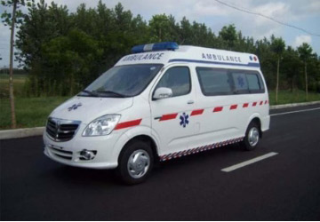 新龙县救护车租赁